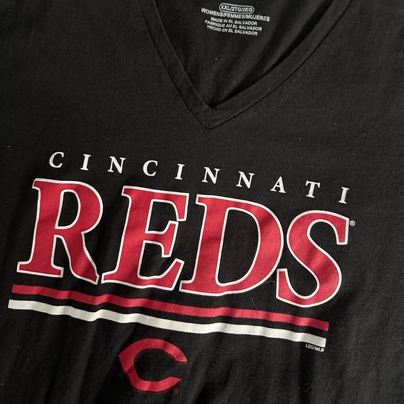Cincinnati reds tee size 2XL - Picture 2 of 2